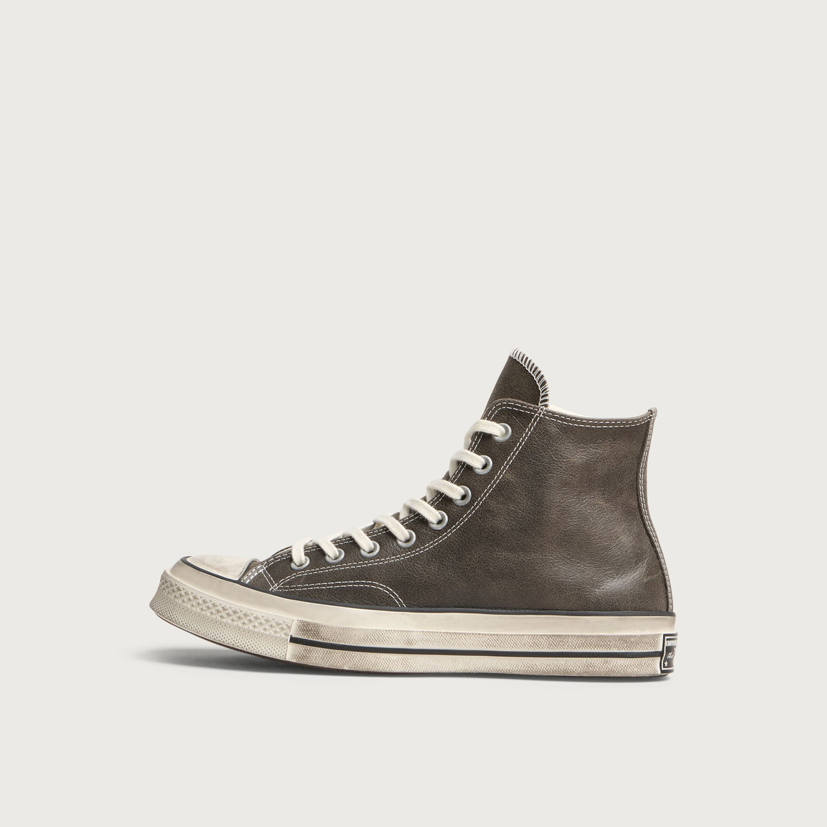 Converse Men's Chuck Taylor 1970s Hi Leather Sneaker in Black/Egret/Blue