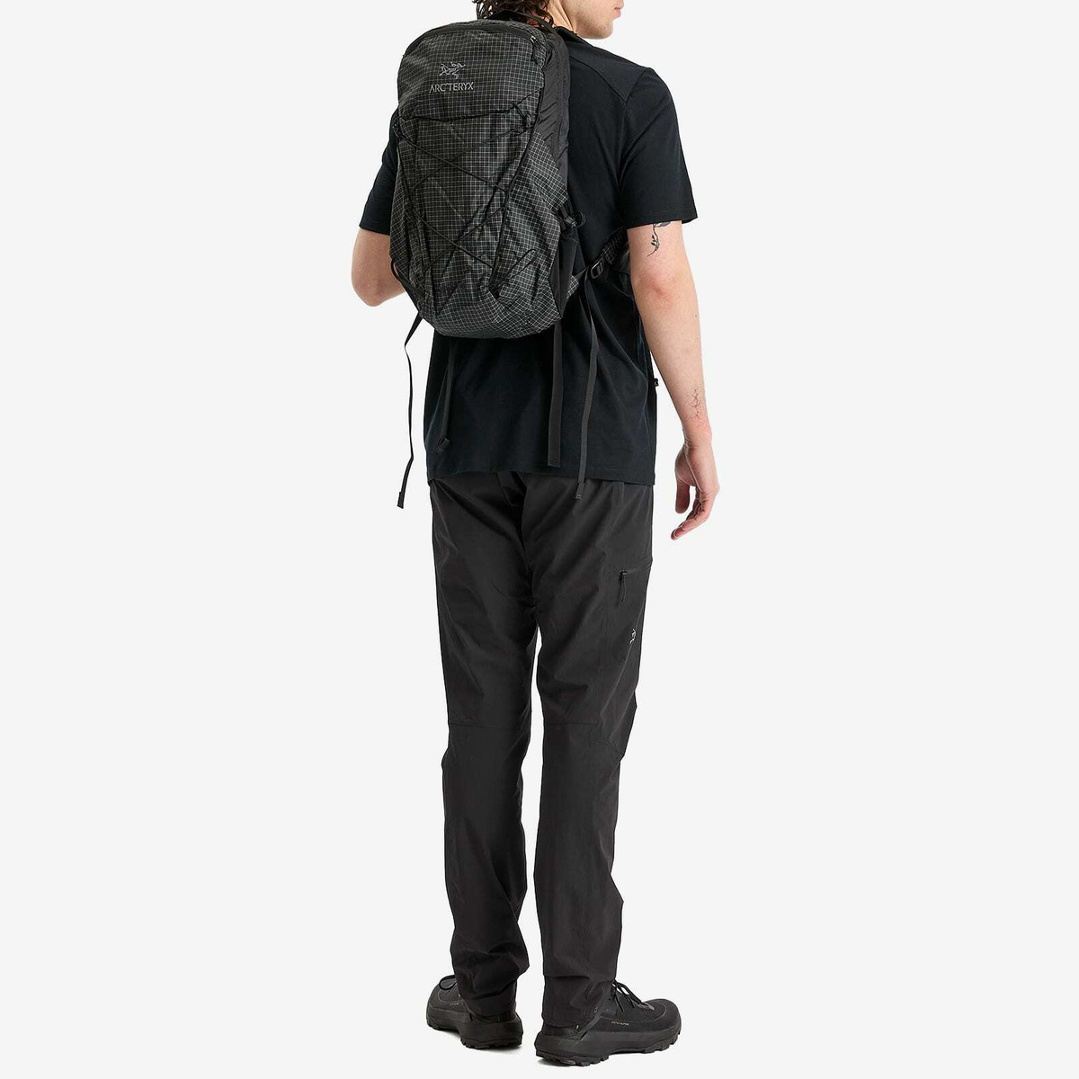 Arc'teryx Men's Aerios 18 Backpack in Black Arc'teryx