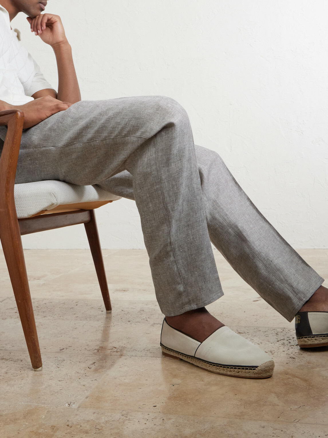 Brunello Cucinelli - Straight-Leg Pleated Hemp and Linen-Blend Twill Trousers - Gray
