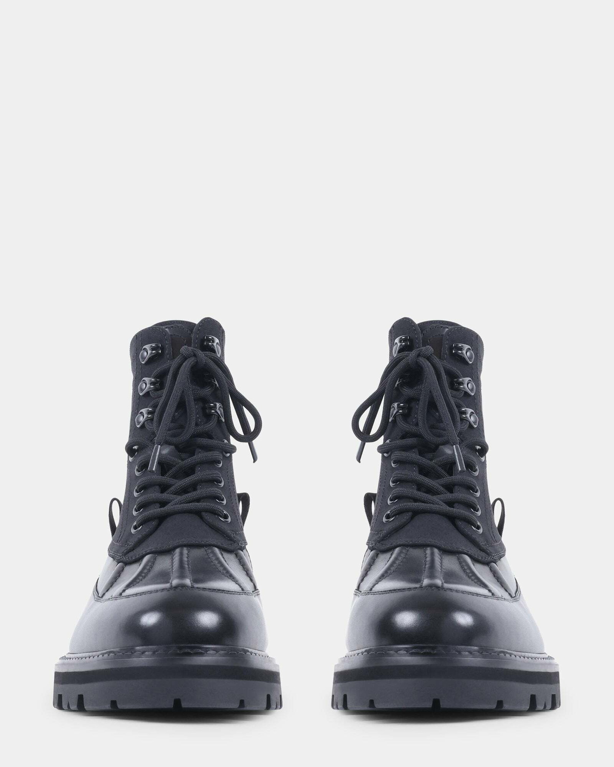 Steve Madden Anthony Boots in Black