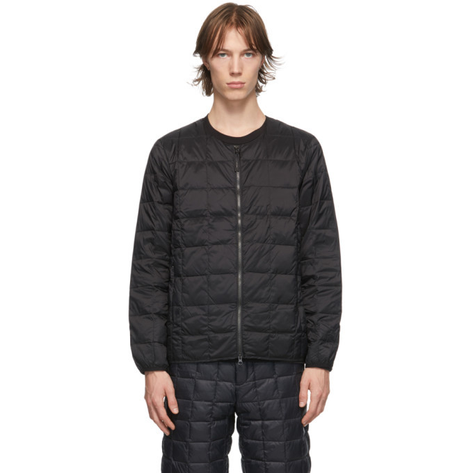 Photo: Taion Extra Black Down Basic U-Neck Puffer Jacket