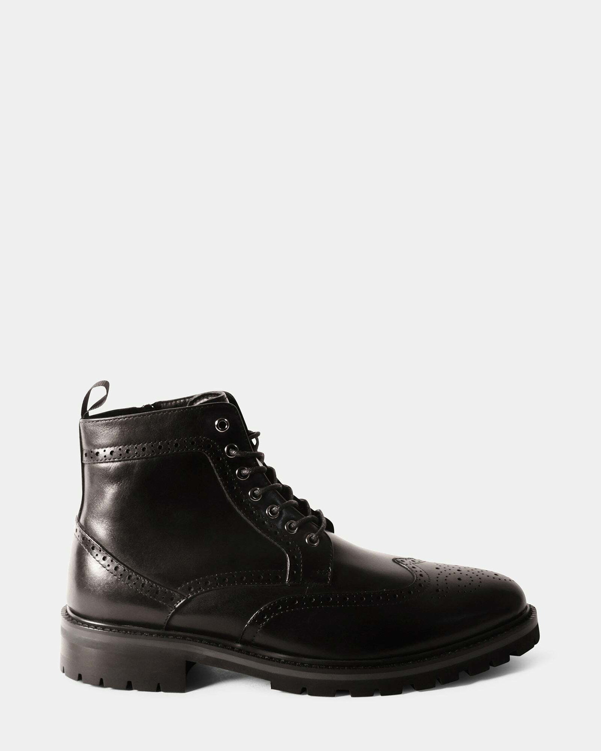 Steve Madden Santos Boots in Black