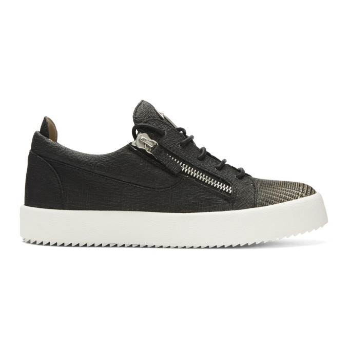 Photo: Giuseppe Zanotti Black and Beige Plaid Low-Top Sneakers