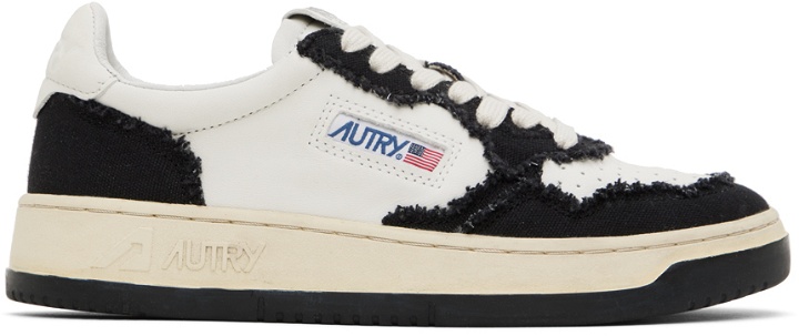 Photo: AUTRY White & Black Medalist Low Sneakers