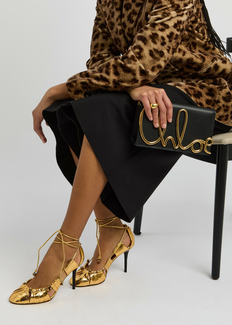パンプス Chloe Woman Pumps Gold 27010223_56682506_600.jpg