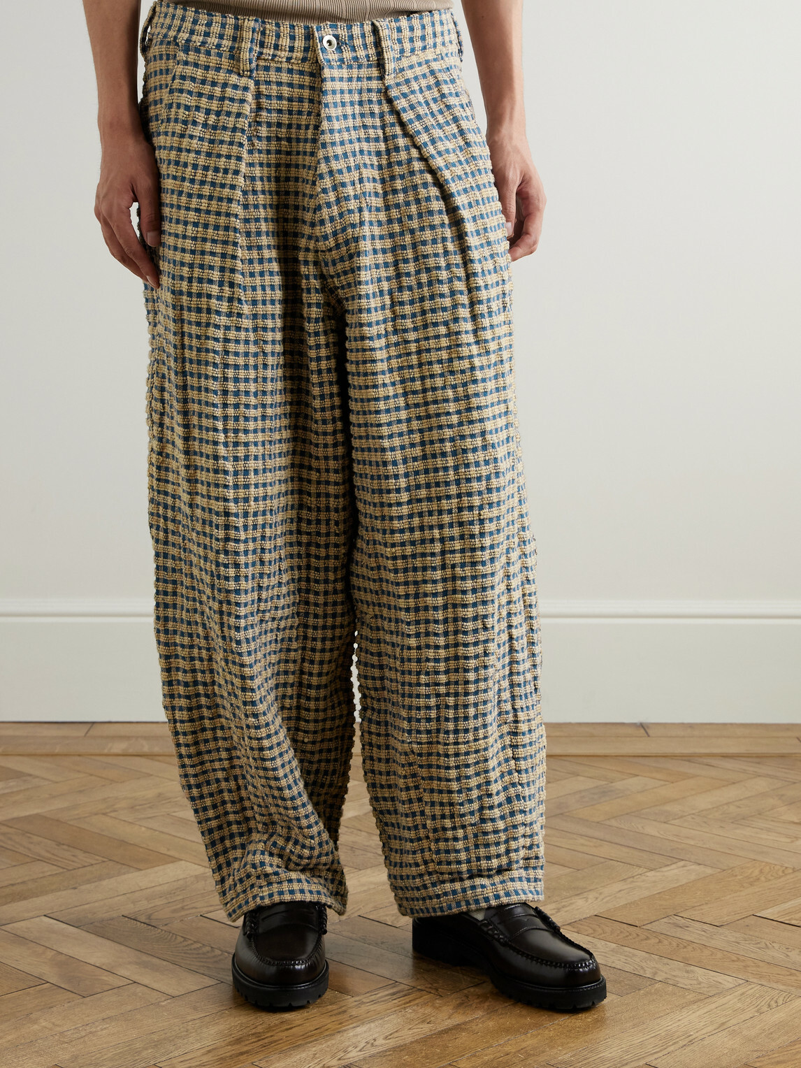 Story mfg. - Lush Barrel-Leg Pleated Checked Organic Cotton Trousers - Brown