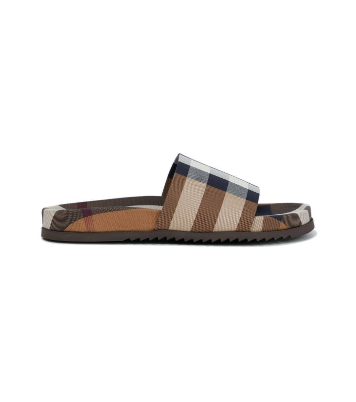 Photo: Burberry - Checked slides