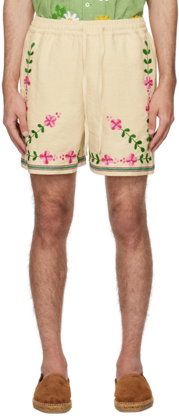 Photo: HARAGO Off-White Embroidered Shorts