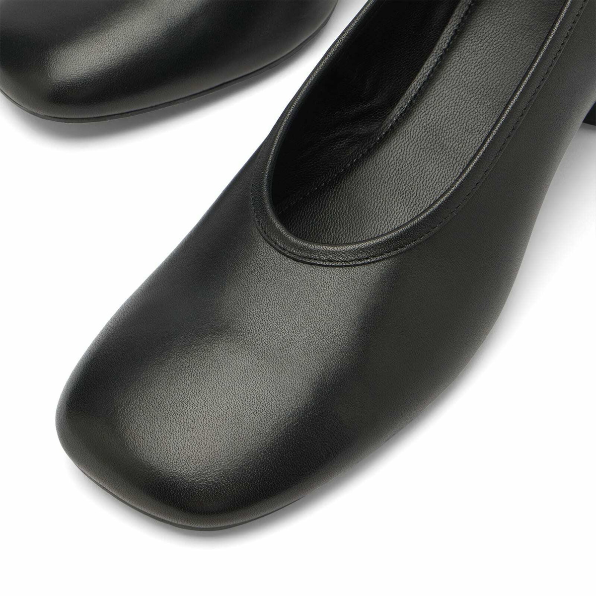 Vagabond Shoemakers Women's Livia Heel Pump in Black Leather