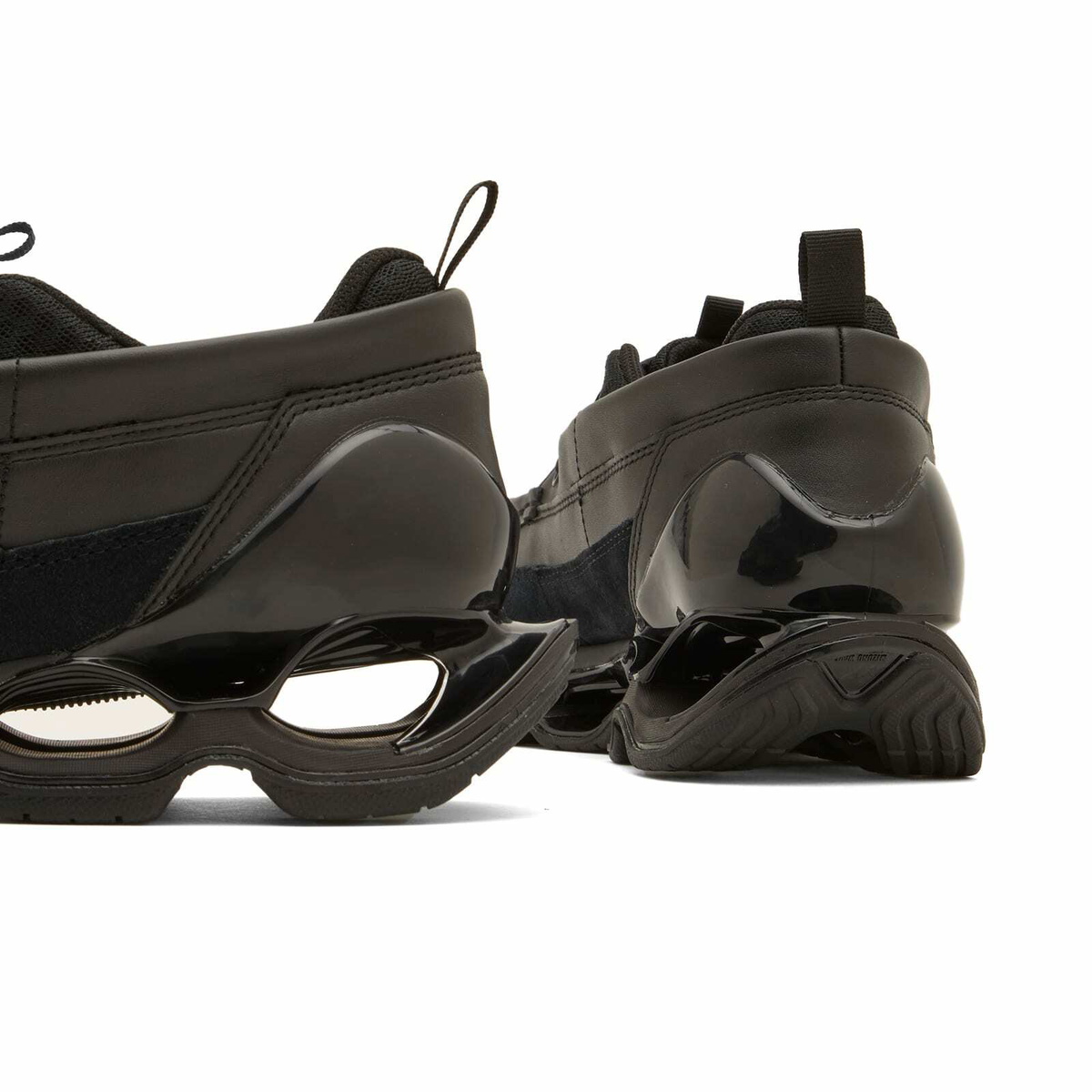 Mizuno Men's Wave Prophecy Moc Sneaker in Black