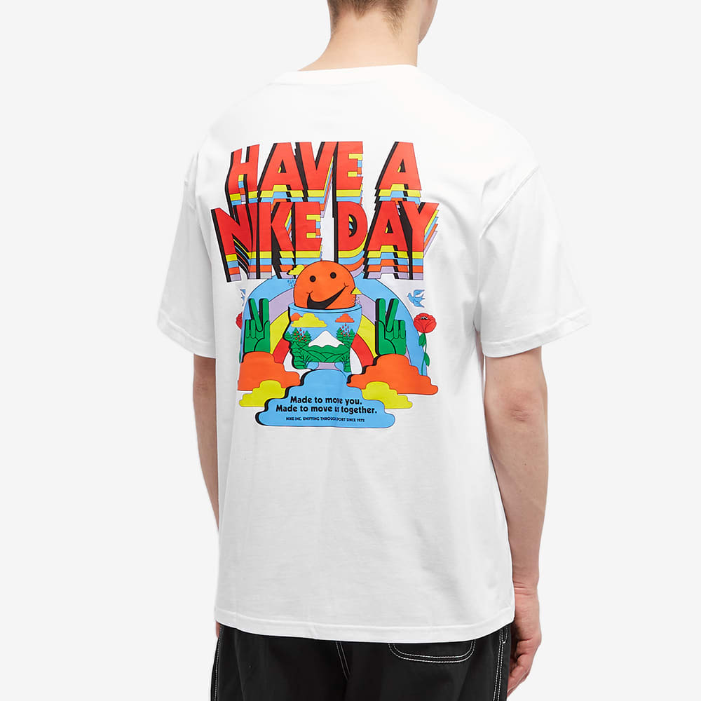 have a nike day t shirt