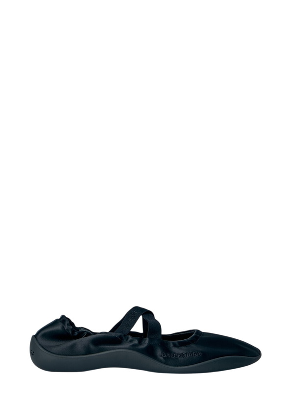 Photo: Balenciaga Shibuya Ballet Flats