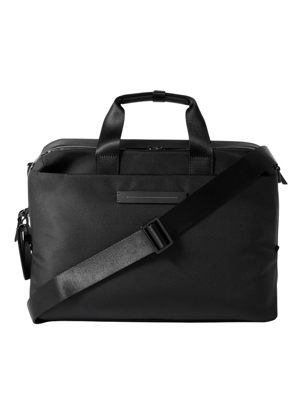 Photo: Horizn Studios - Midtown Shell Briefcase