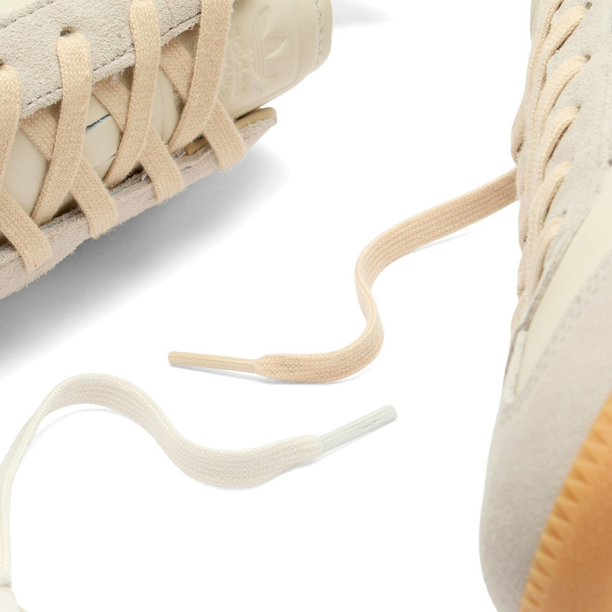 Adidas Bw Army Sneaker in Chalk White/Clear Granite/Gum