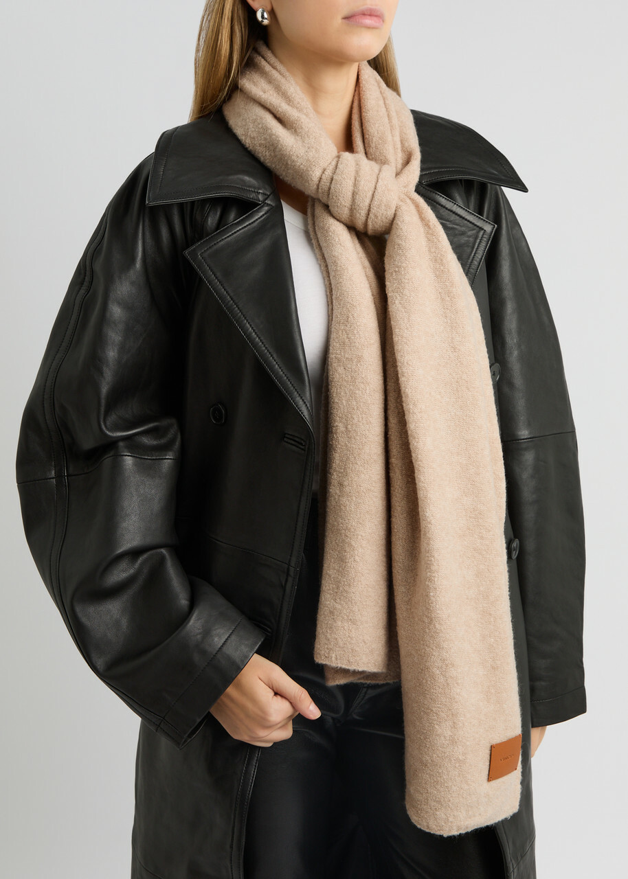 Vince Bouclé Merino-blend Scarf - Beige - One Size