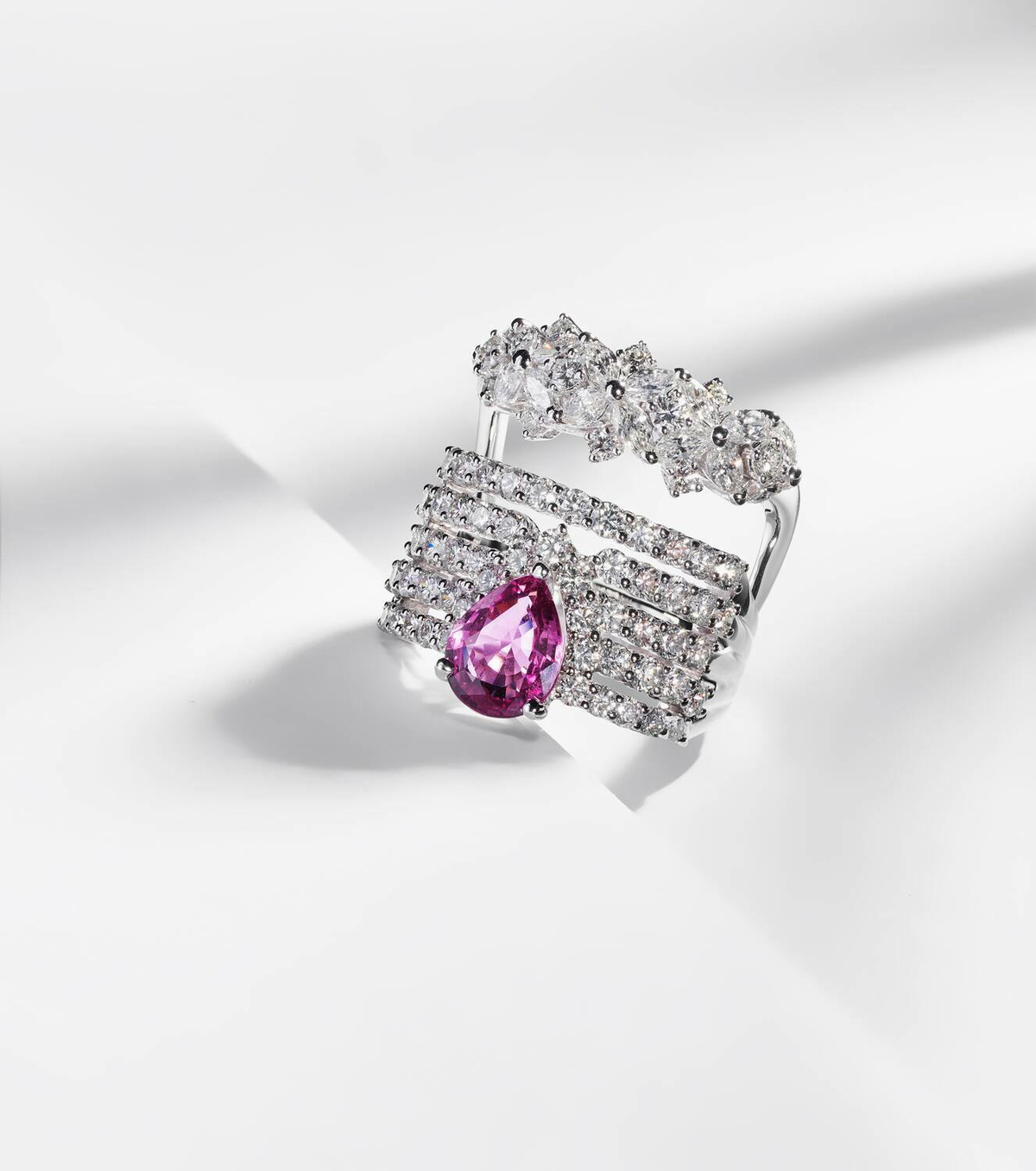 Yeprem Reign Supreme 18kt white gold ring with diamonds and sapphire