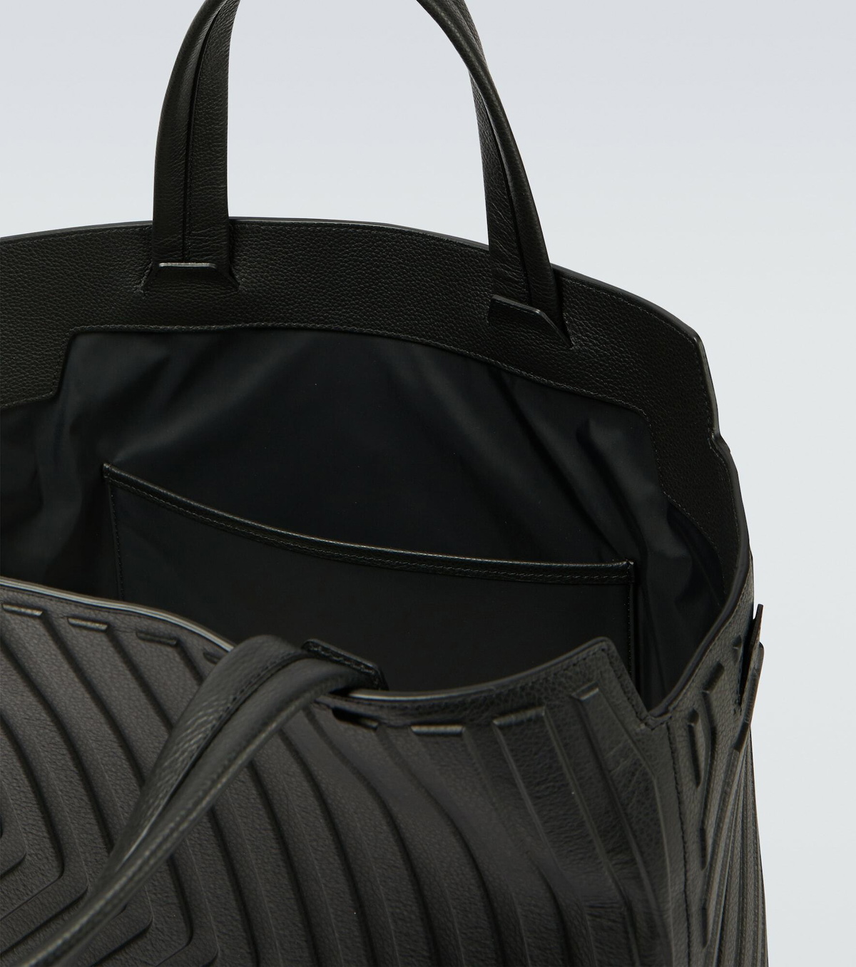バレンシアガ CAR MEDIUM NORTH-SOUTH トートバッグ Balenciaga - Car Medium North-South tote bag Balenciaga