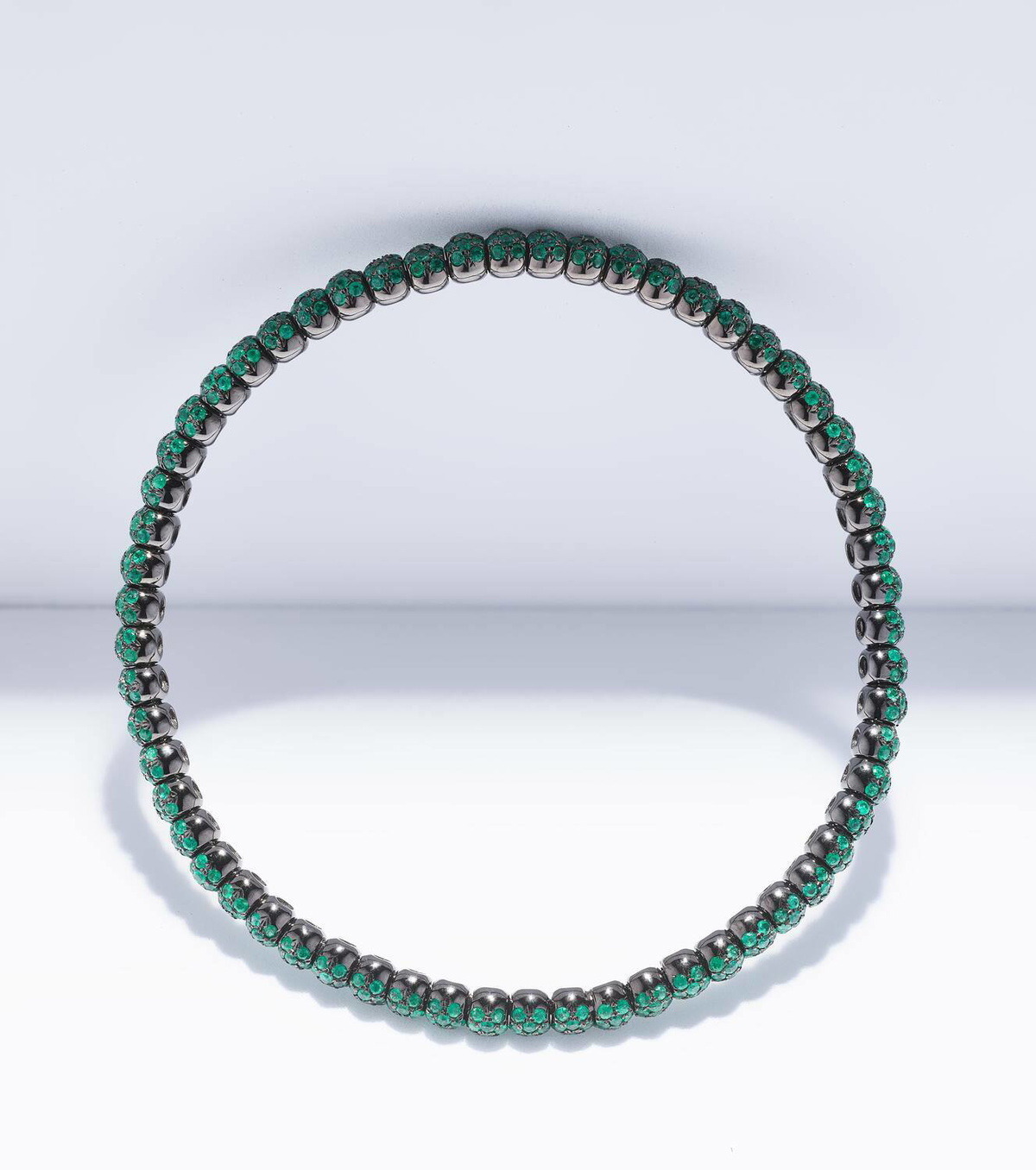 Shay Jewelry 18kt gold bracelet with emeralds