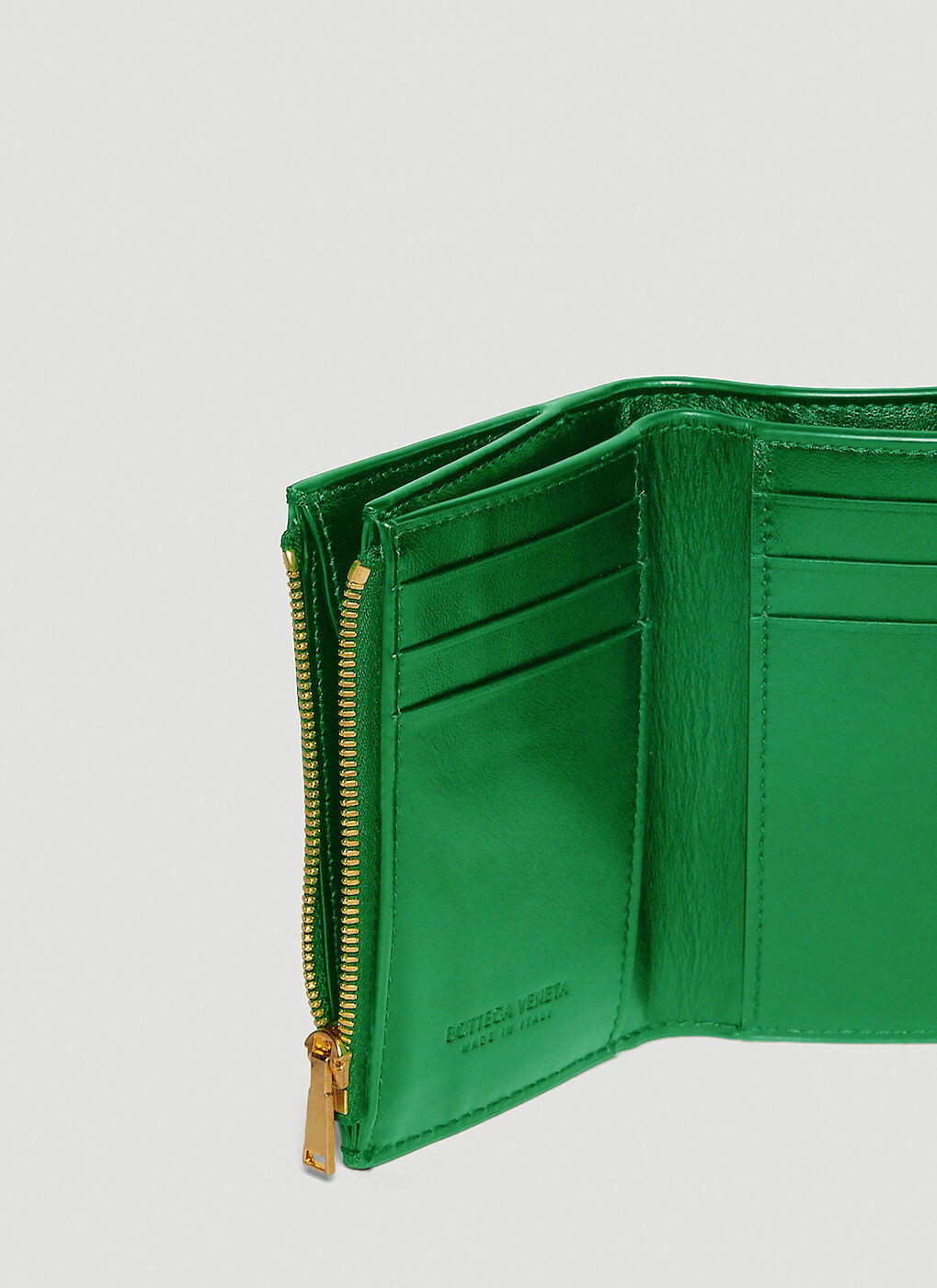 Intreccio Leather Wallet in Green - Bottega Veneta
