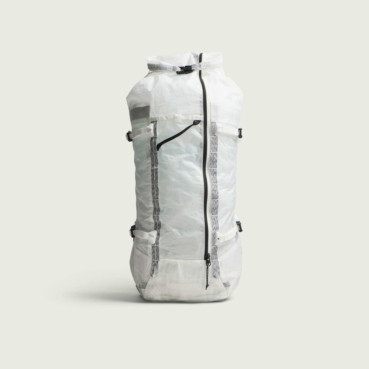 Db Journey Weigh Lighter Backpack 25L in Monochrome