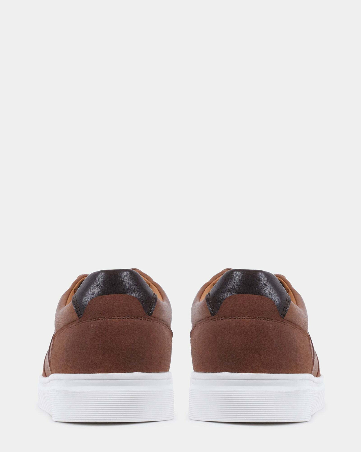 Steve Madden Scenario Sneakers in Cognac Nubuck