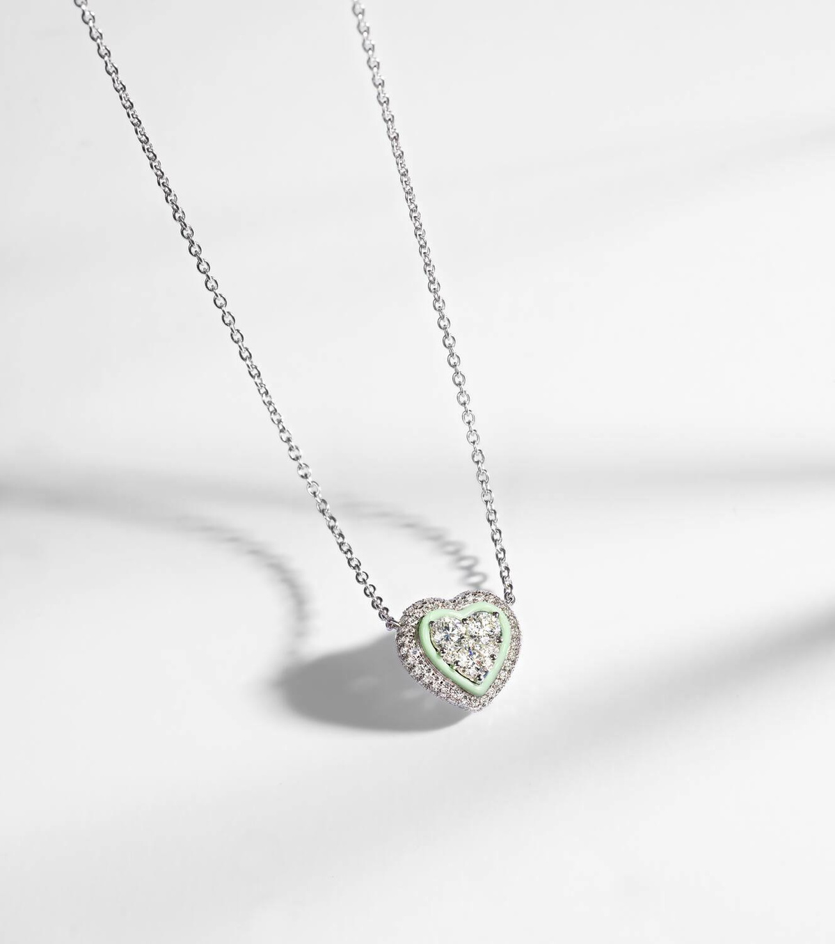 Kamyen 18kt white gold necklace with diamonds