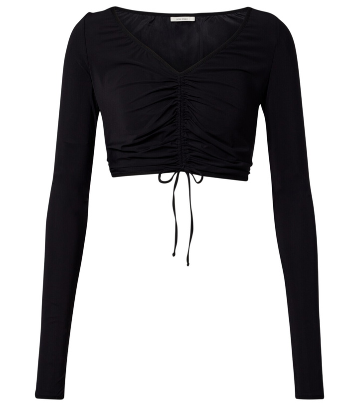 Photo: Nensi Dojaka Ruched crop top