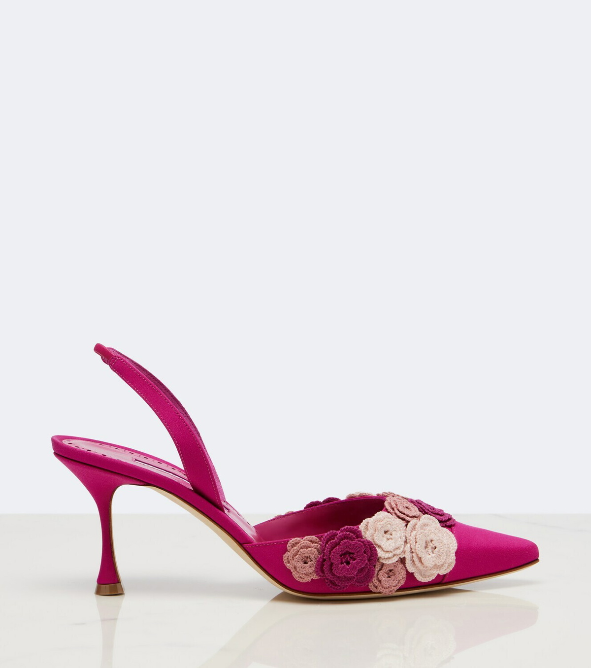 Manolo Blahnik Svemuta floral-appliqué slingback pumps