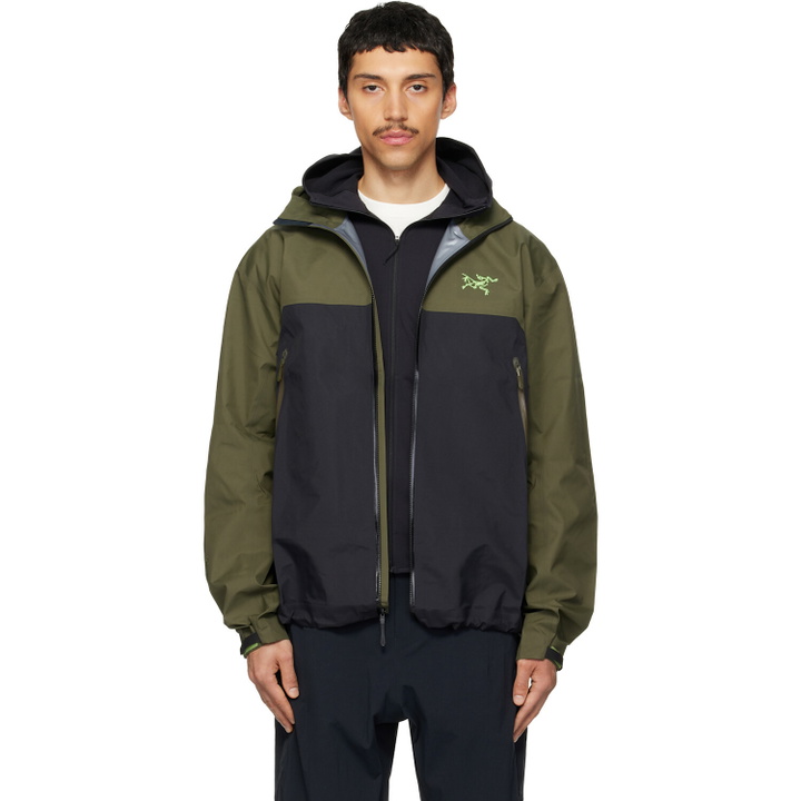 Photo: Arc'teryx Green & Black Beta Jacket