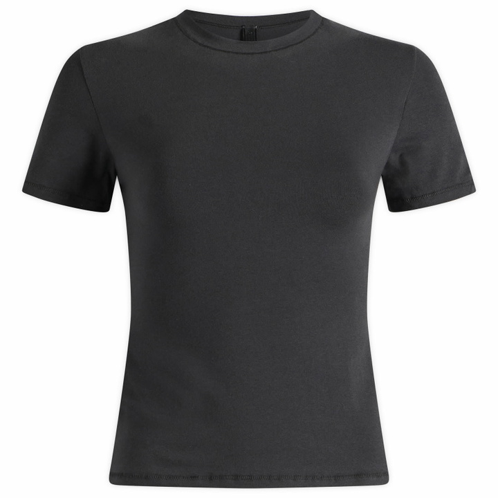 Photo: SKIMS Women's Cotton Jersey T-Shirt in Soot