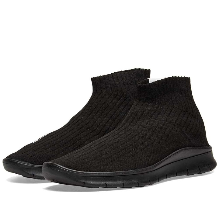 Photo: Maison Margiela 22 Logo Sock Runner Black & White