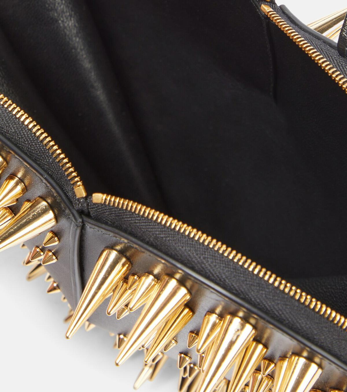 Le Coeur Leather Shoulder Bag in Gold - Alaia