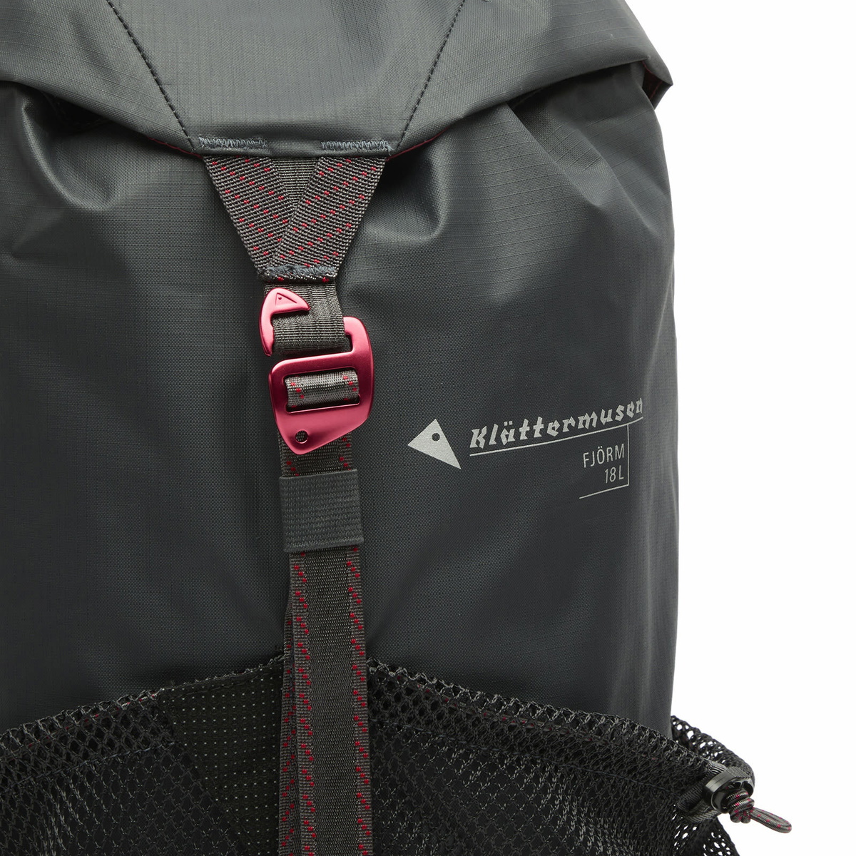 Klättermusen Fjörm Backpack 18L in Raven 