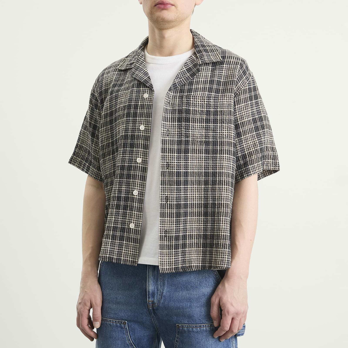 Corridor Men's Plaid Seersucker Short Sleeve Shirt in Black