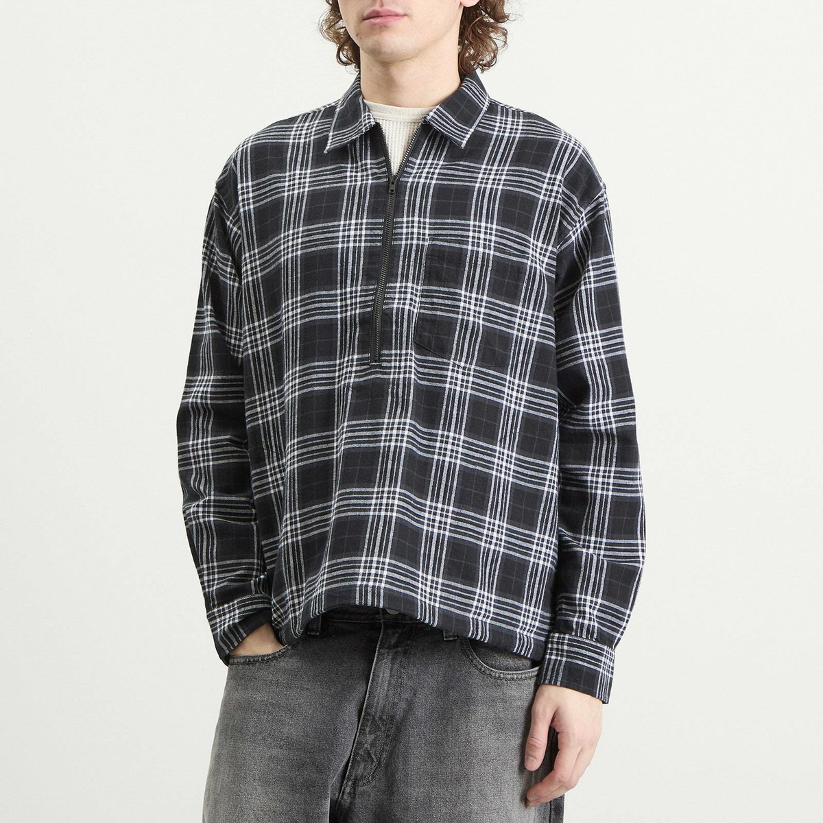 BEAMS Men's Half Zip Pullover Shirt in Black Check