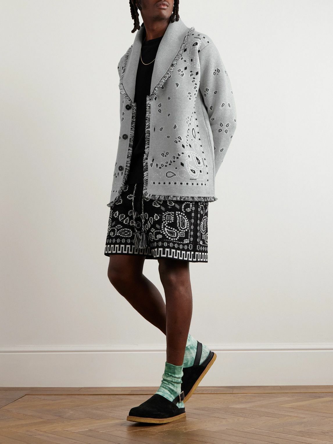 Alanui - Shawl-Collar Fringed Bandana-Jacquard Cashmere Cardigan - Gray