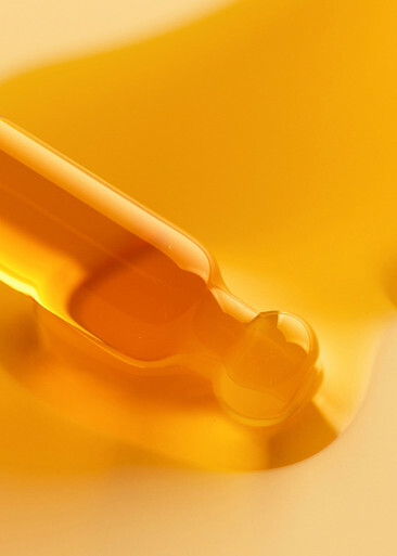 Photo: Sunday Riley C.E.O. Glow Face Oil 35ml, Beyond Beauty, Vitamin C