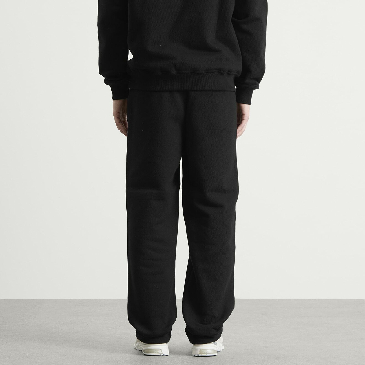 Club 1984 Men's Hidden Hills Sweatpants in Black