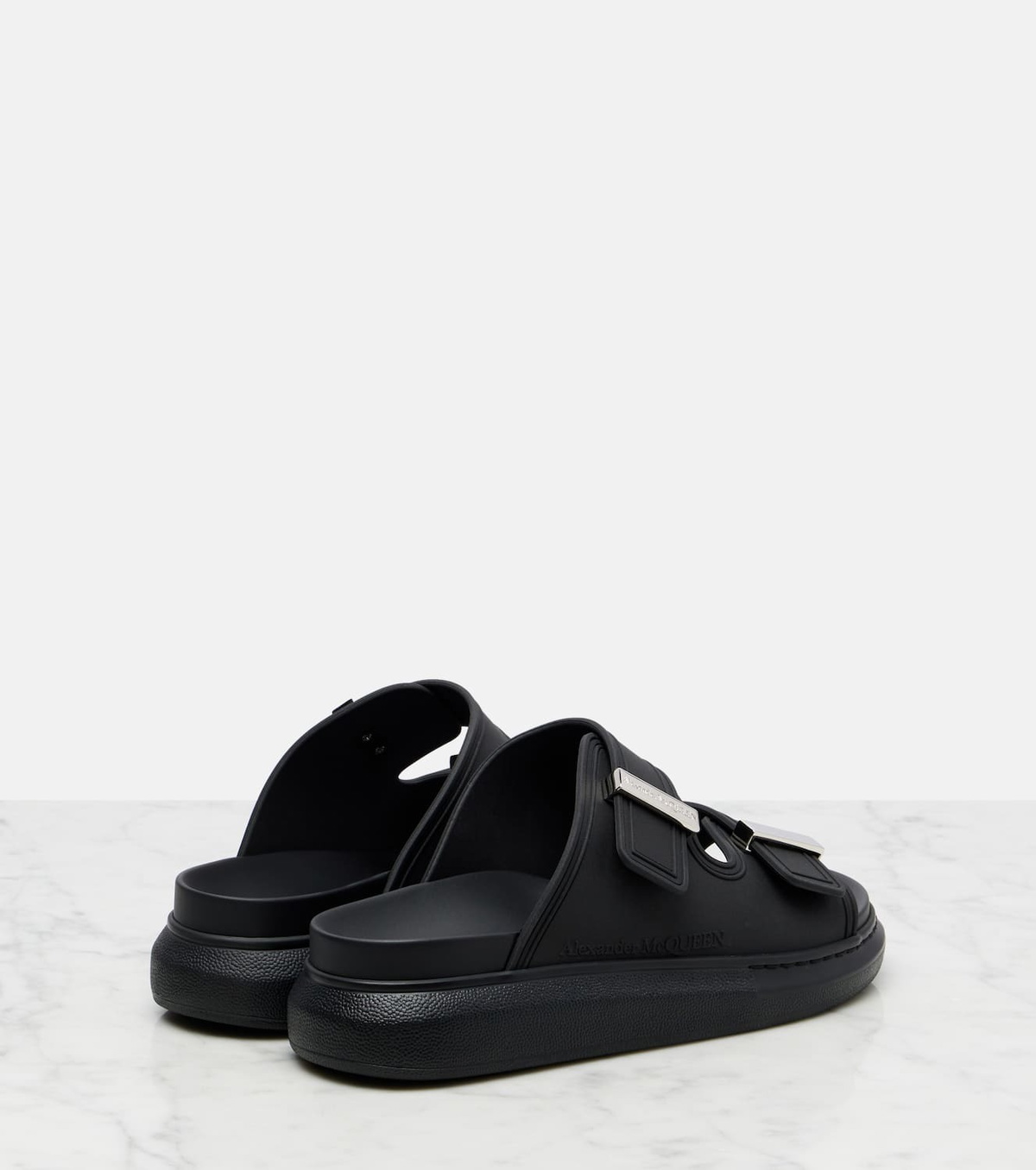McQueen Platform sildes