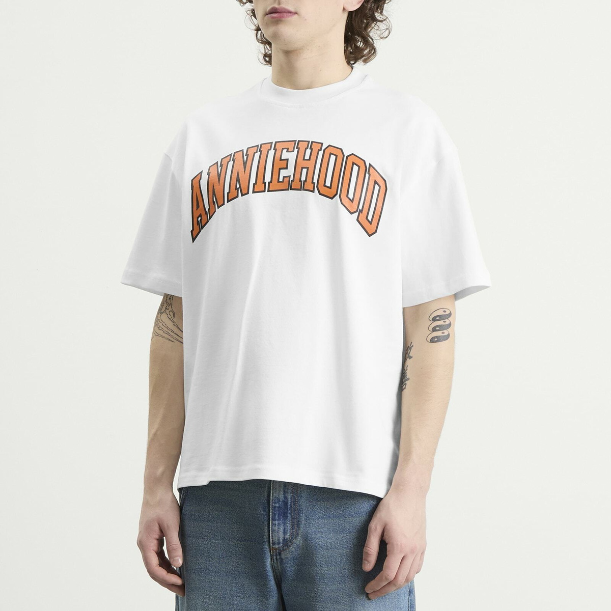 ANNIE HOOD Men's College Arch T-Shirt in White