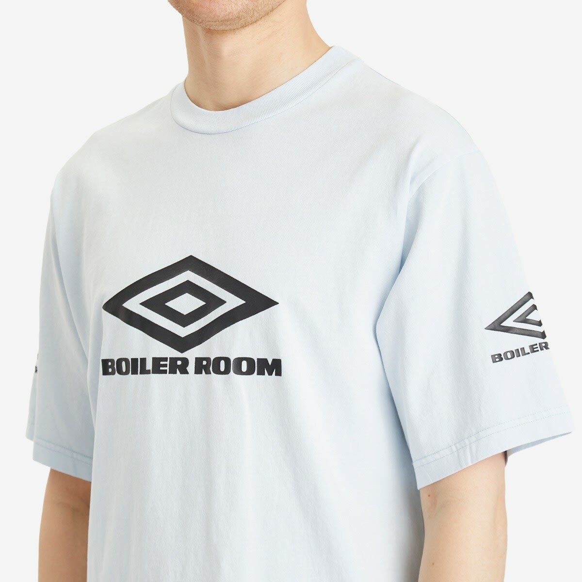 Boiler Room Men's x Umbro Washed T-Shirt in White