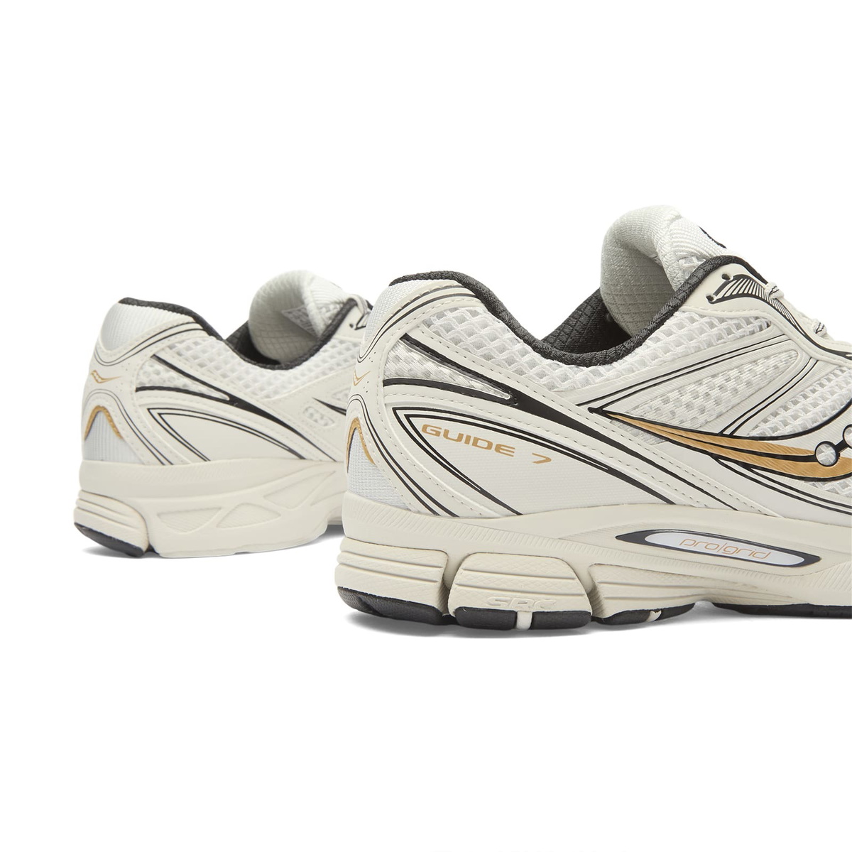Saucony Progrid Guide 7 Sneaker in Onyx/Gold