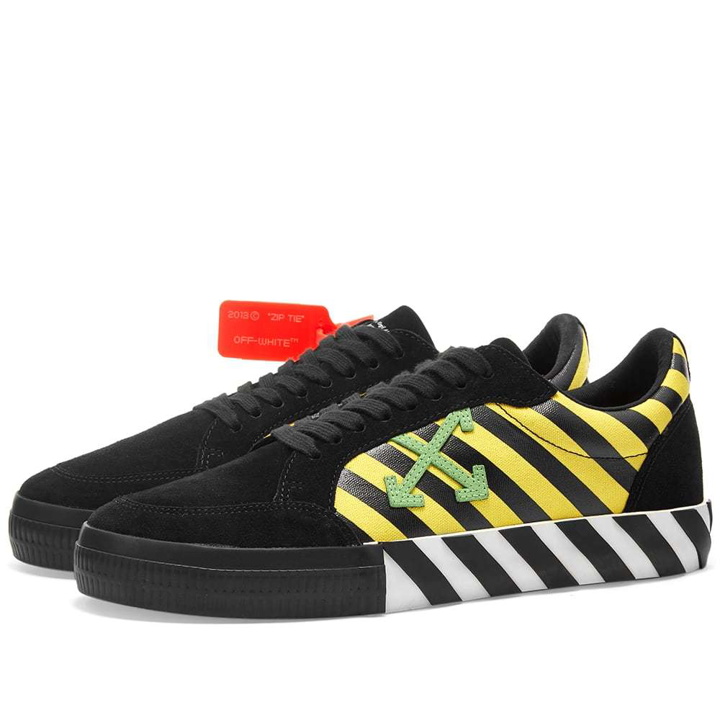 Photo: Off-White Low Vulcanized Arrow Sneaker