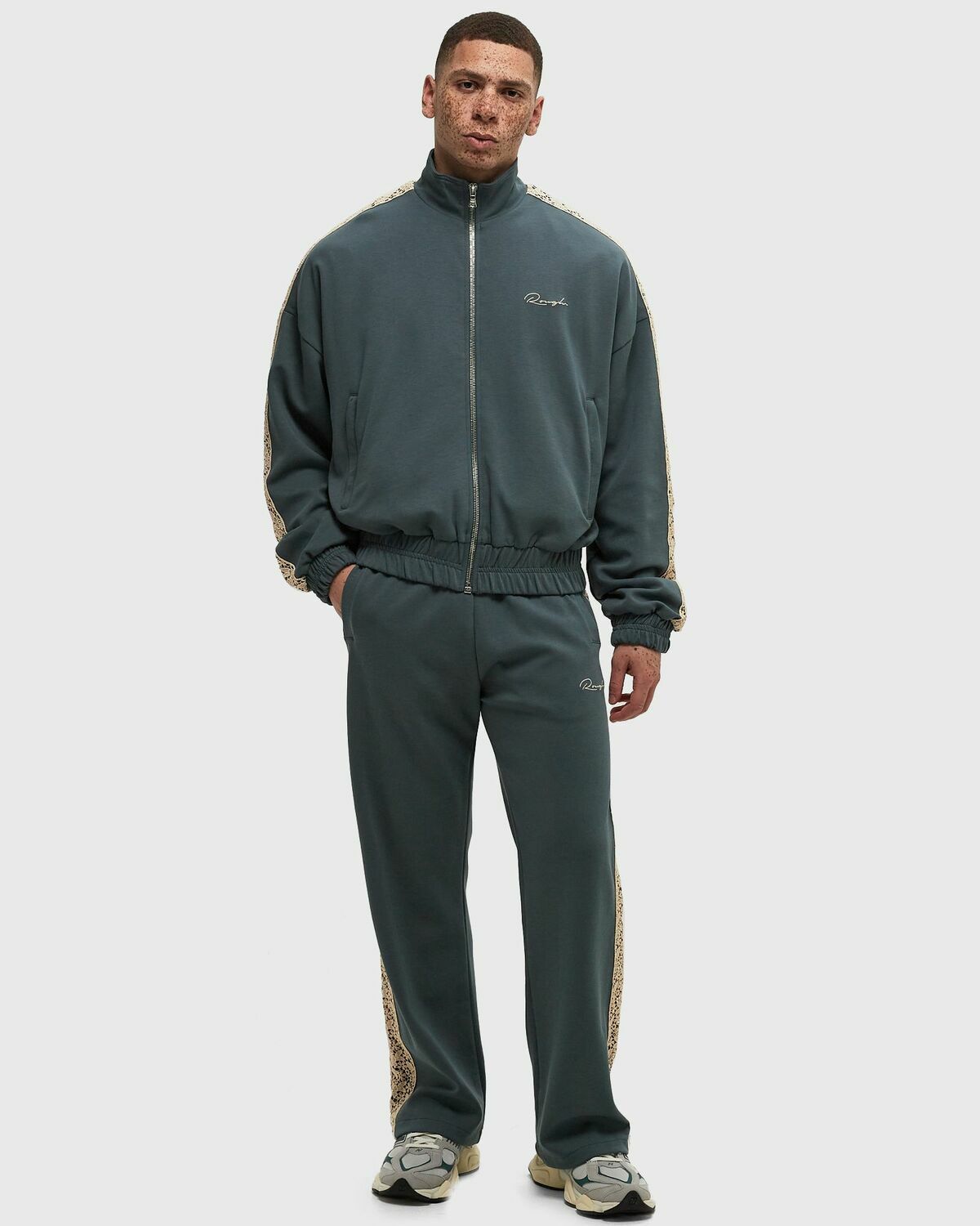 Rough. OLIVE TRACK PANTS Green Men