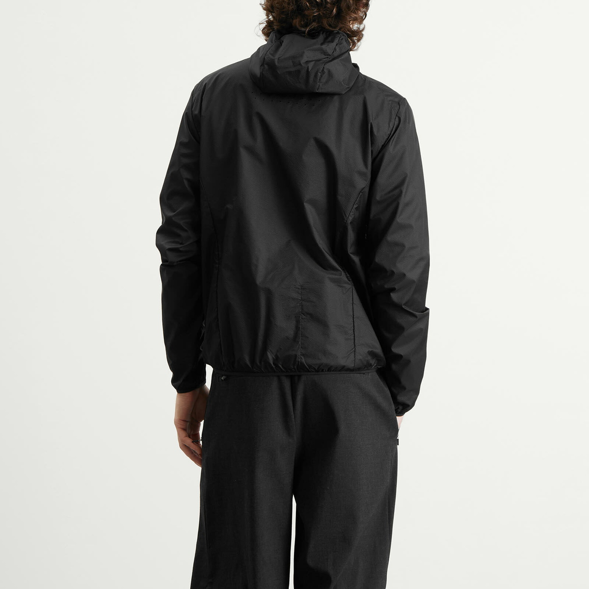 ROA Men's Hue Packable Wind Jacket in Black