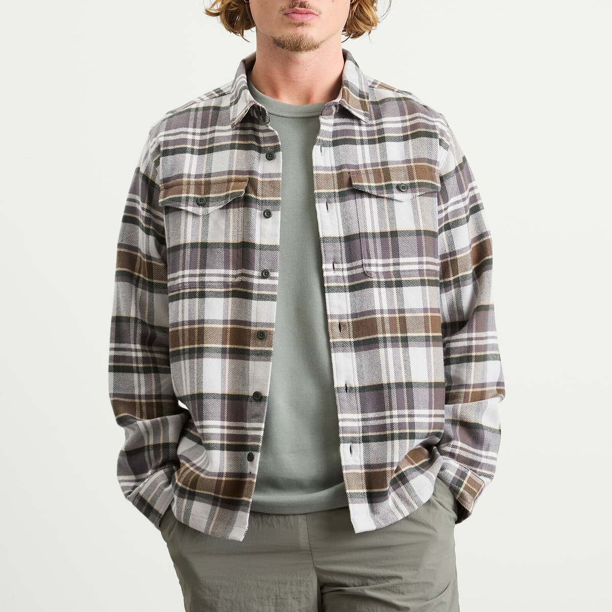 Patagonia Men's Fjord Flannel Shirt in Blizzard Salt Grey