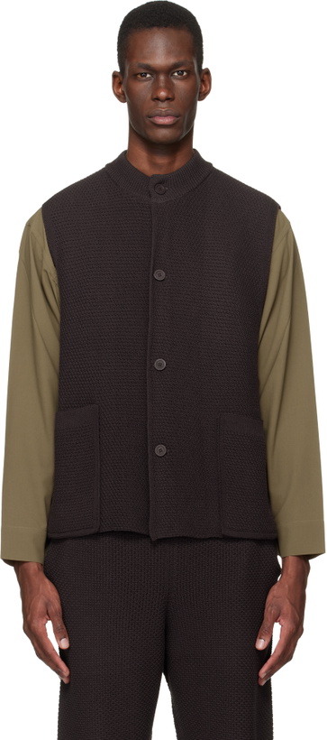 Photo: HOMME PLISSÉ ISSEY MIYAKE Brown Rustic Knit Vest