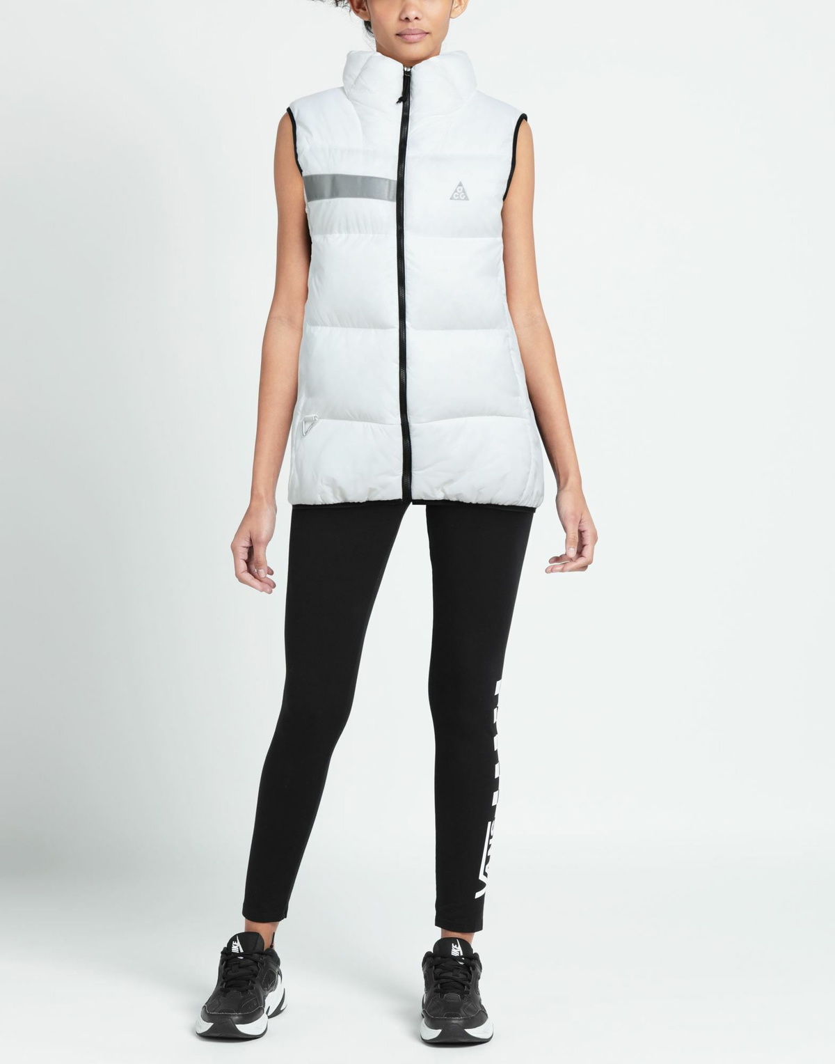 Nike Womens Puffer in White
