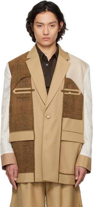 Photo: Feng Chen Wang Beige Deconstruction Patchwork Blazer