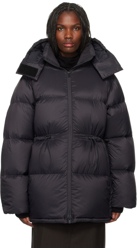 Photo: Holzweiler Black Gia Down Jacket